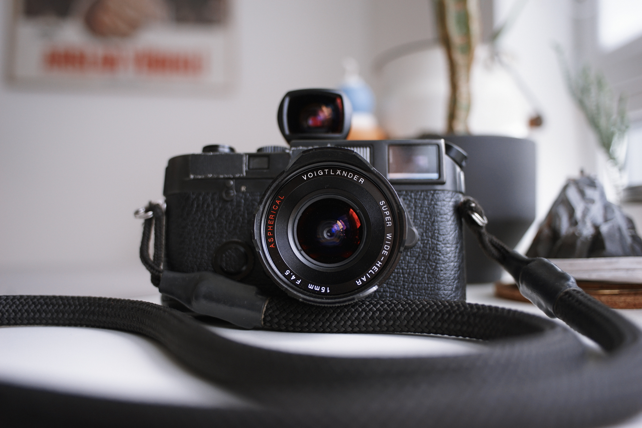 Leica M6 и объектив Voigtlander 15mm f4.5